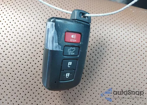 2019 Toyota Highlander Limited Platinum z USA, uszkodzony, nr VIN 5TDDZRFH6KS715079